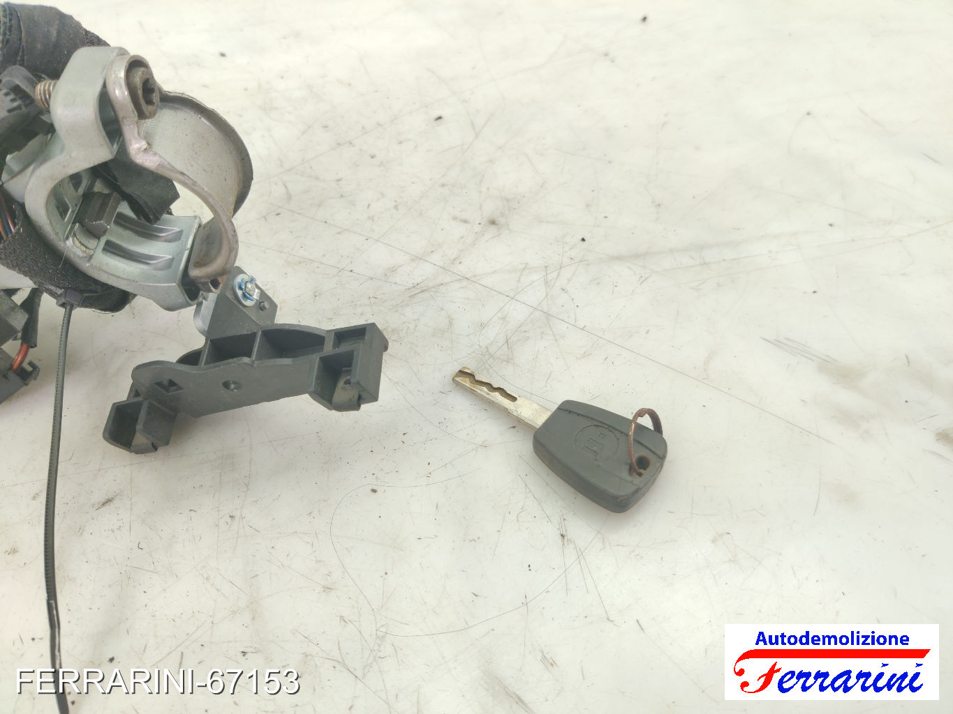 Bloccasterzo FIAT GRANDE PUNTO 199 2005-2009 52182633, 17041240, 51793074 8