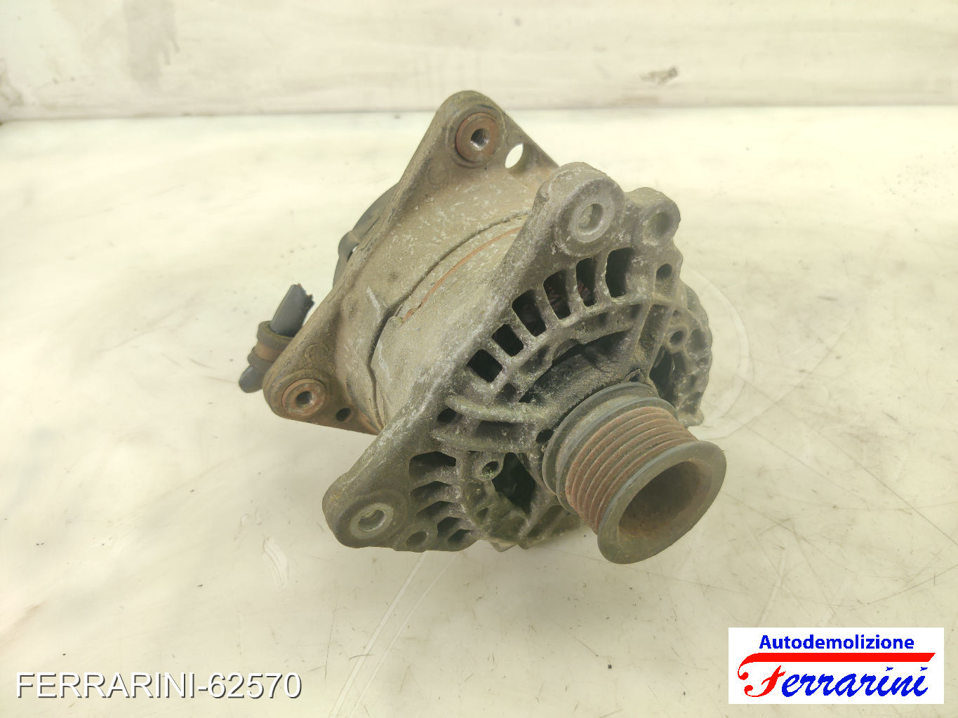 Alternatore VW GOLF 4 VARIANT 1J5 1.4 16V 1999-2006 037903025M, 0124325013