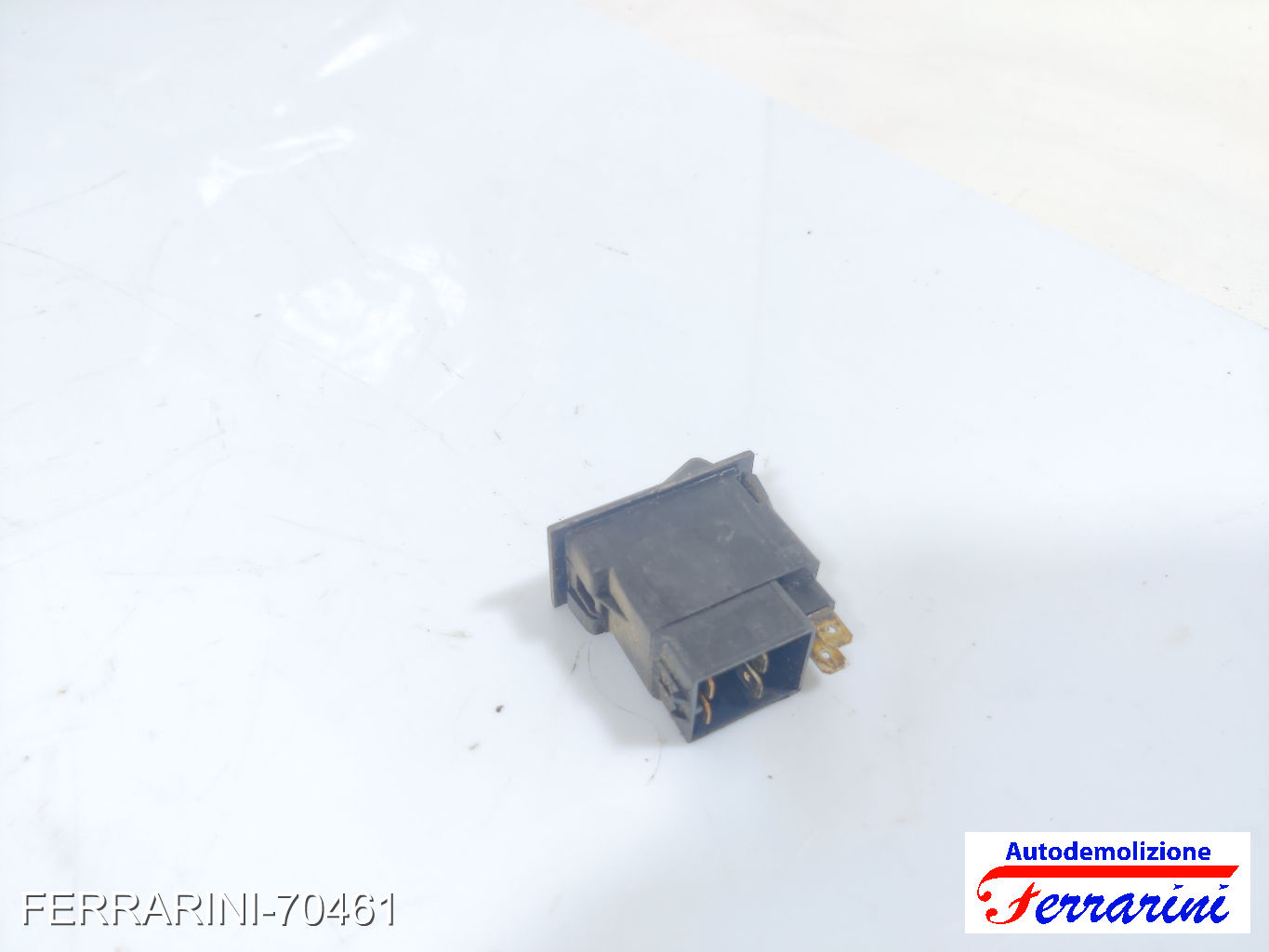 Interruttore sezionatore IVECO DAILY 2 1989-1998 735265430