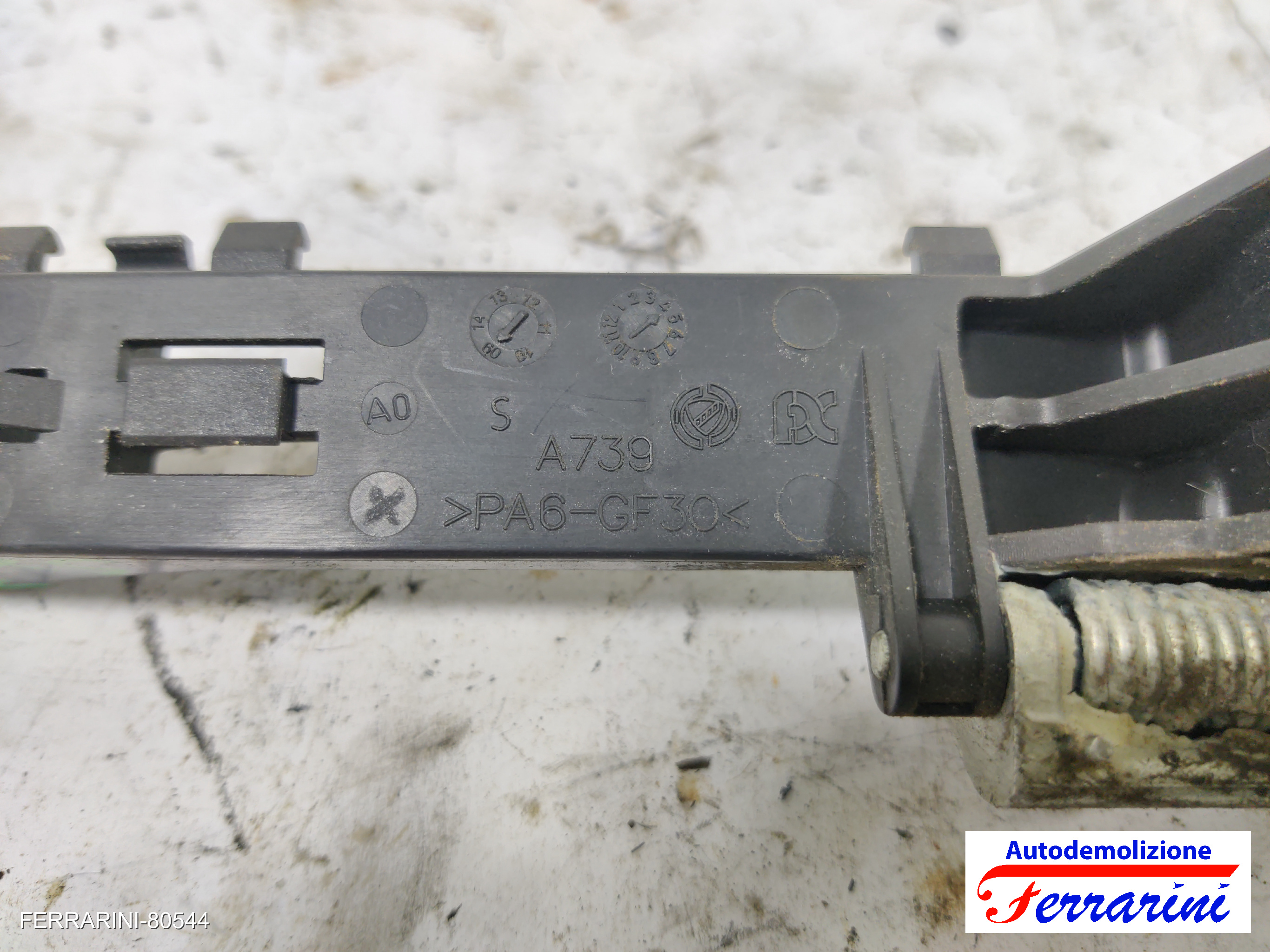 Supporto Maniglia Esterna LANCIA YPSILON 843 2010-2011 sinistro, sx, frontale 8
