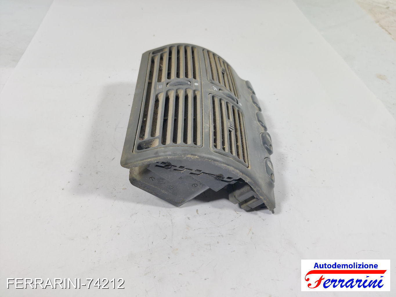 Bocchetta Areazione FIAT PUNTO 176 1993-1999 anteriore, frontale centrale, ant