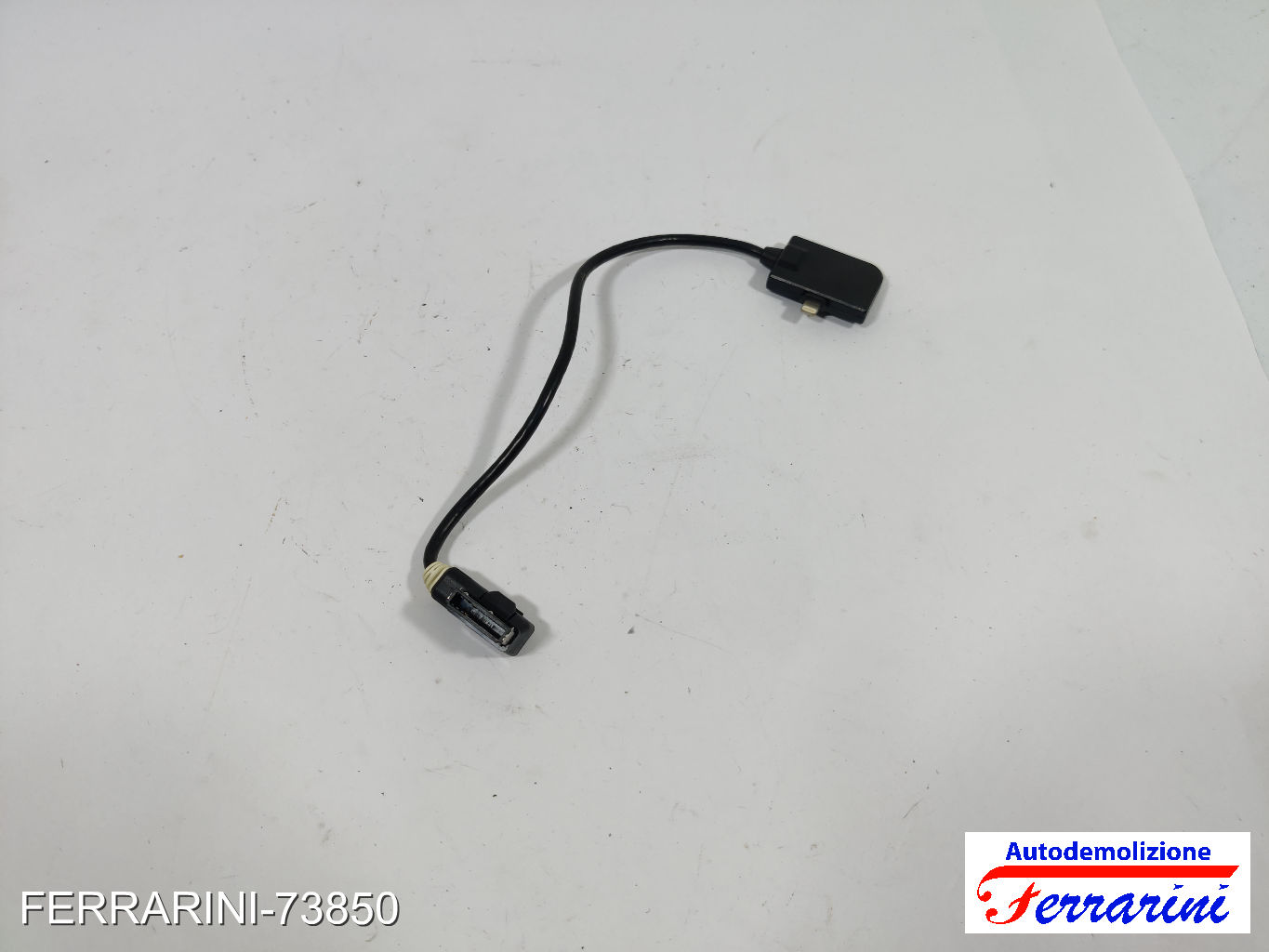 Interfaccia MDI AMI VAG connettore Apple Lightning VW GOLF 7 5G1, BE1, BE2, BQ1 7