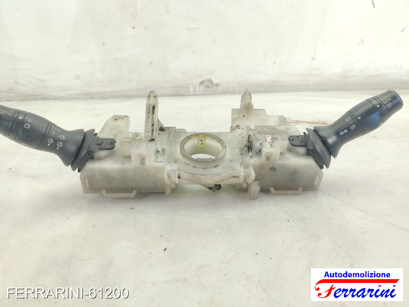Devioluci RENAULT SCENIC 3 JZ0/1 2009-2023 255670019R, 255670042R, 2556700194