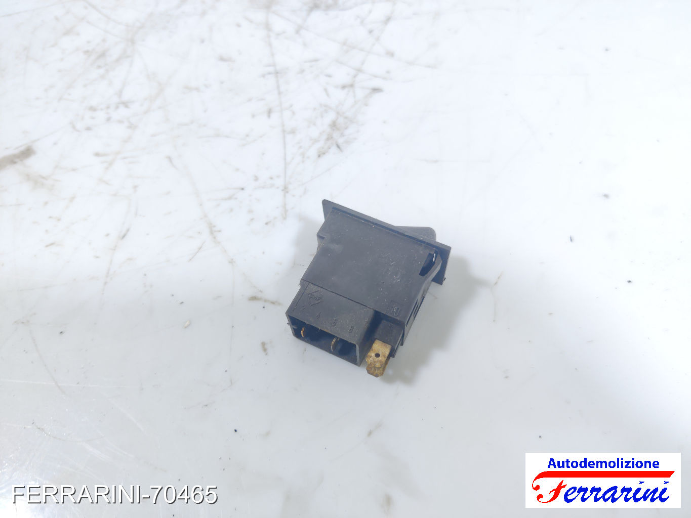 Interruttore luci servizio IVECO DAILY 1 1978-1989 4433818, 512201