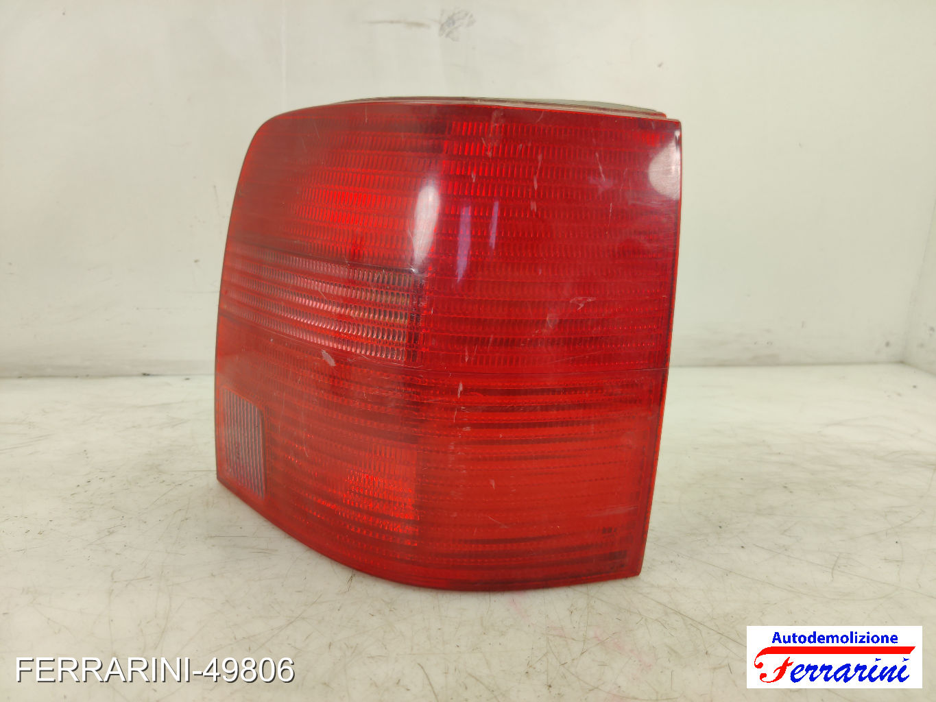 Fanalino Stop Posteriore VW PASSAT VARIANT 3B5 1998-2000 destro, dx 3B9945095F