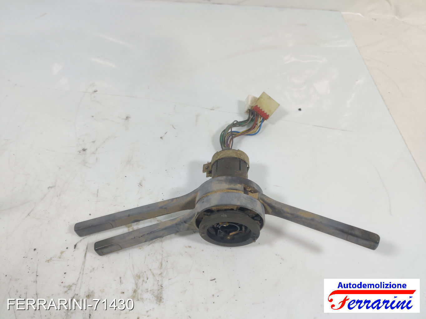 Devioluci FIAT PANDA 141 1992-1996 716662080, 181117880, 182904480 9