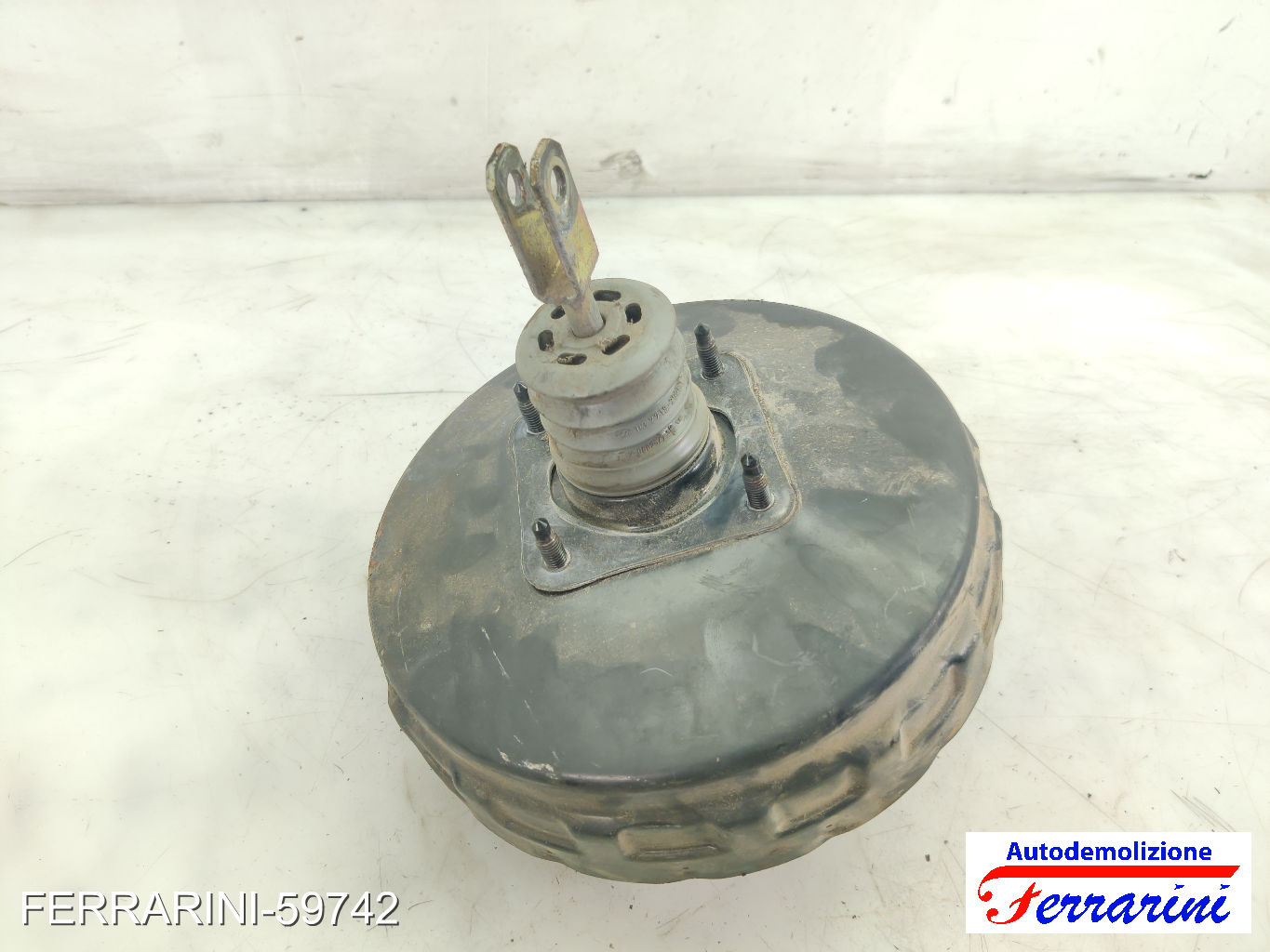 Servofreno VW TRANSPORTER 4 70A, 70H, 7DA, 7DH 2.4 D 1990-1998 701612101K