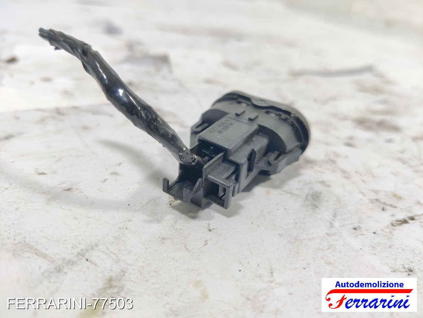 Pulsantiera Tastiera Alzavetro FORD FOCUS SW DNW 1999-2004 destra, dx, frontale