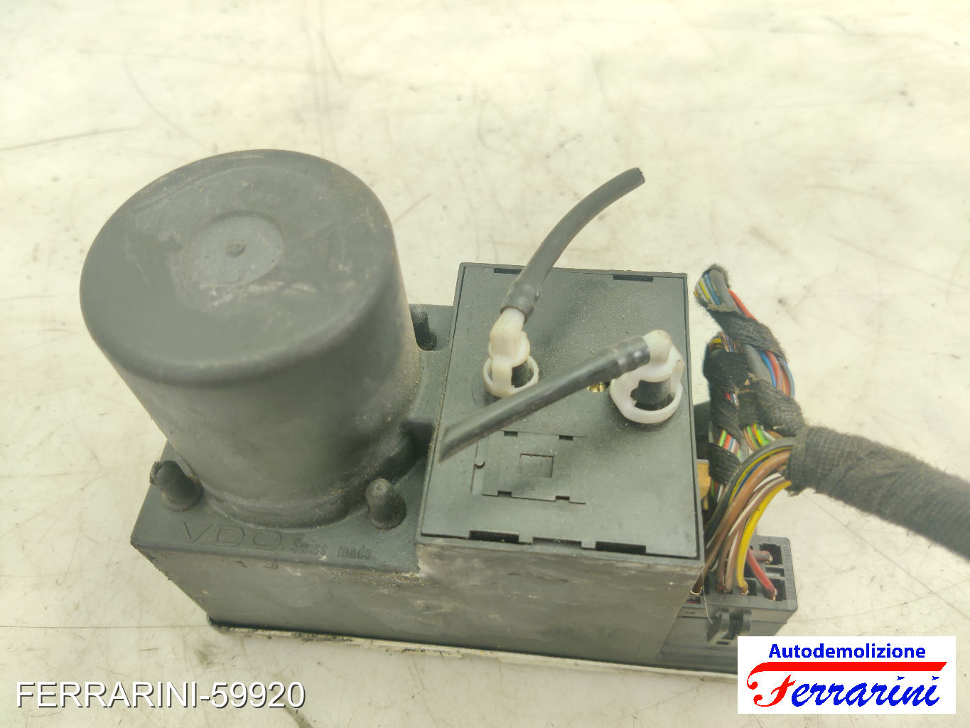 Compressore Chiusura Centralizzata AUDI A4 AT 8D5 1996-2001 8D0862257 6