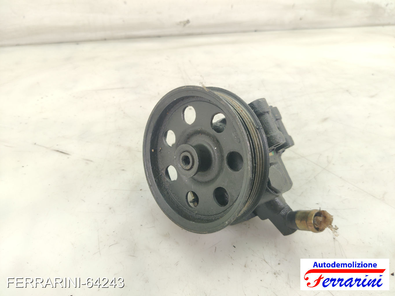 Pompa Servosterzo FORD FOCUS SW DNW 1.8 TDCI 2001-2004 1M513A696CB, 1M513A696CC