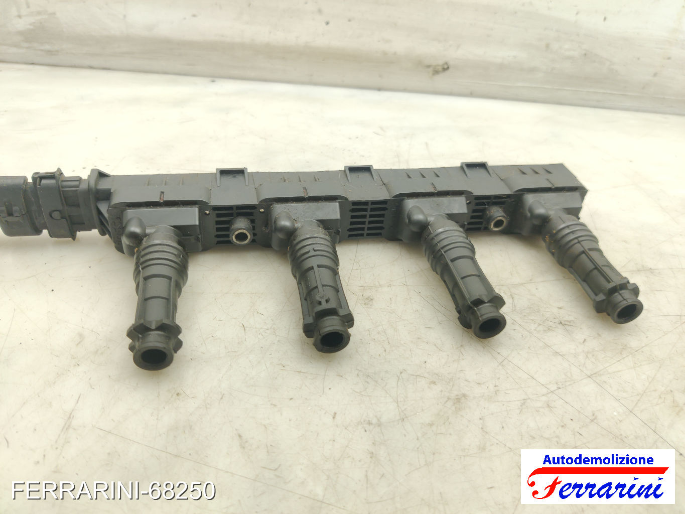 Bobina Di Accensione OPEL CORSA D S07 1.2 2006-2014 93177212, 0221503472