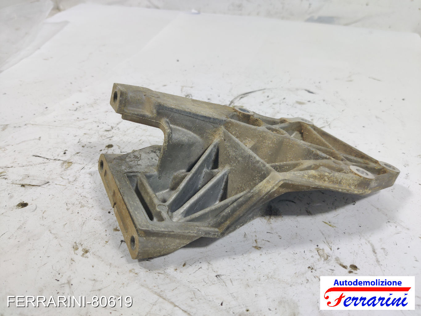 supporto motore AER SEAT IBIZA 2 6K1 1.0I 1996-2002 030199275C