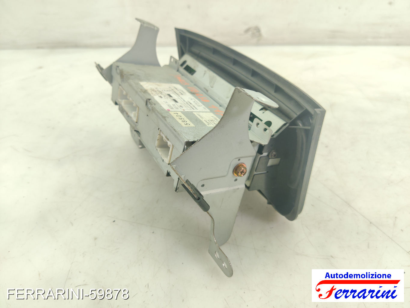 Tastiera Stereo Radio TOYOTA YARIS VERSO P2 2000-2005 8611052121, CNTS0270A