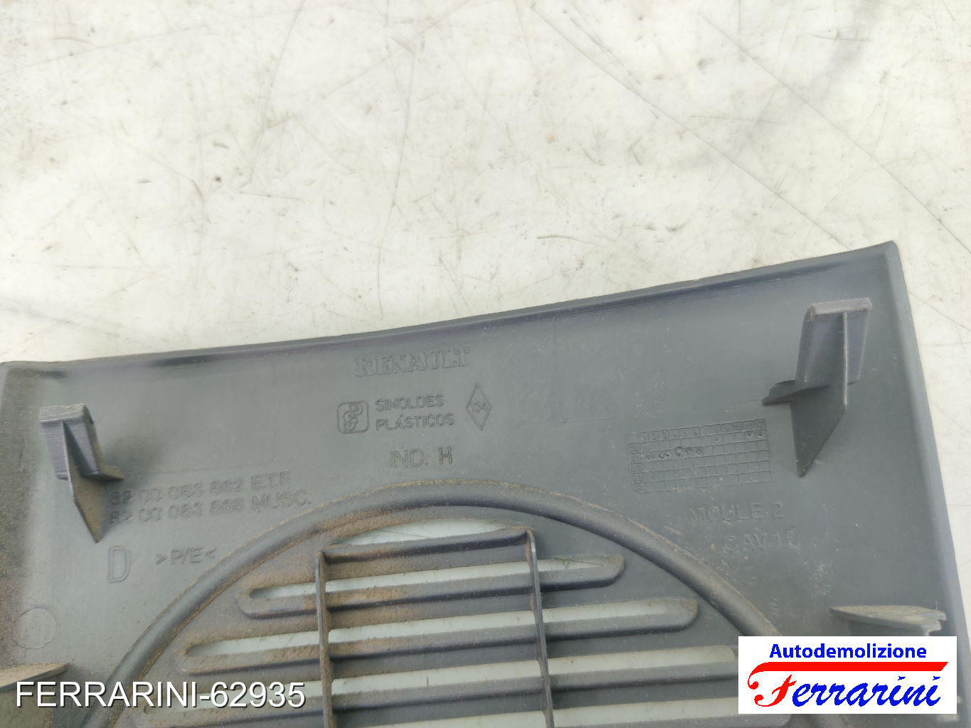 plastica grigia Cassa RENAULT CLIO 2 BB, CB 1998-2010 destro, dx 8200083862