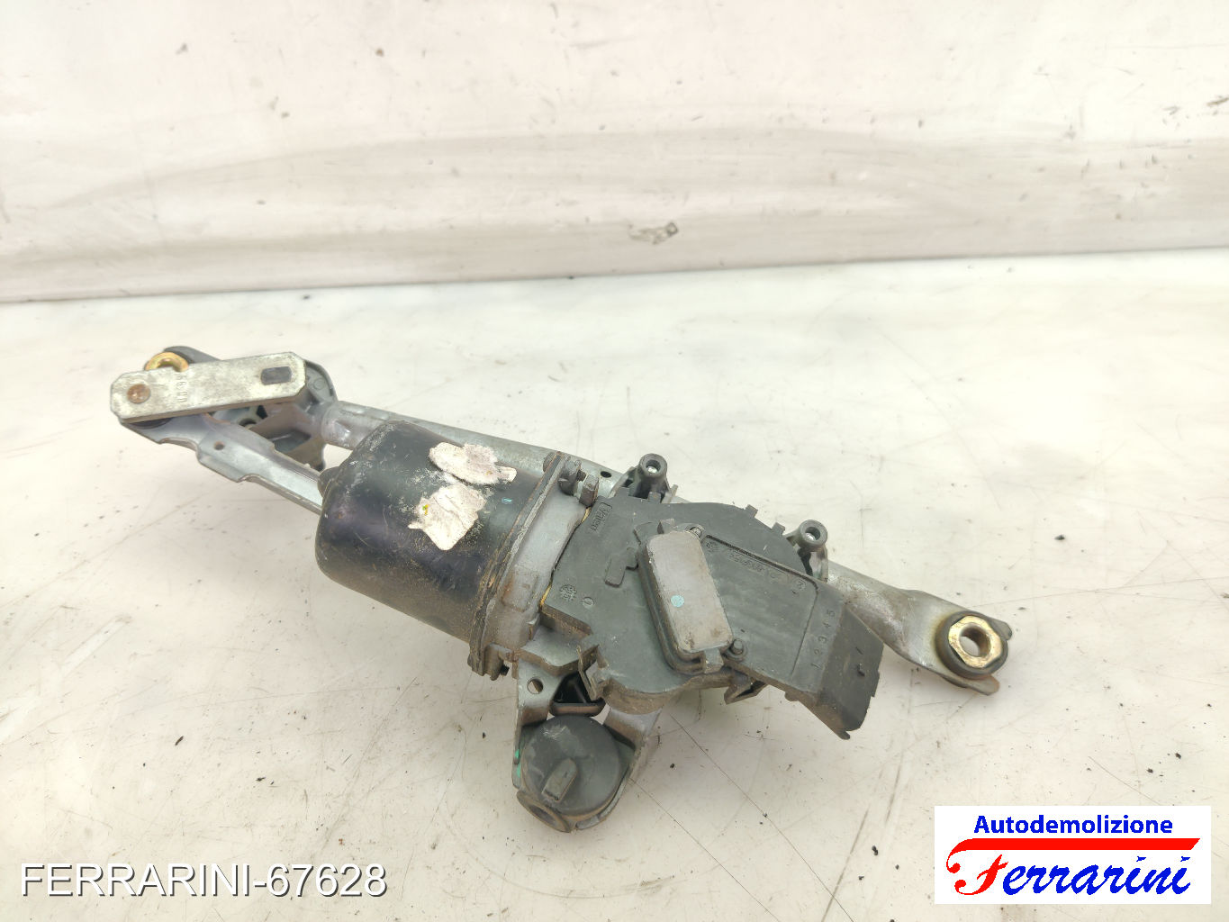 Spazzacqua Motorino Tergicristallo PEUGEOT 107 PM, PN 2005-2014 anteriore