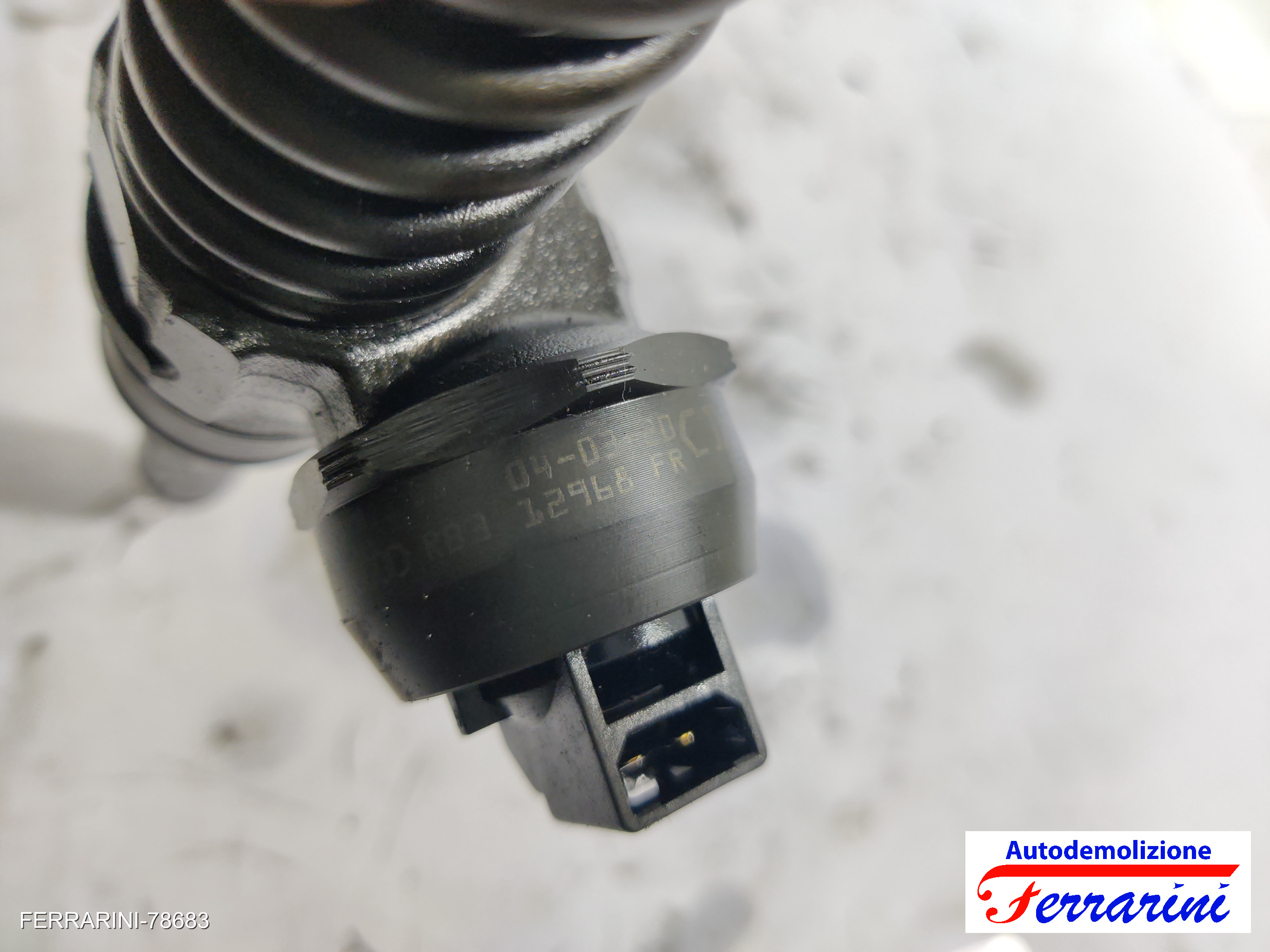 Iniettore VW PASSAT VARIANT 3B6 1.9 TDI 2000-2005 038130073BA, 0414720216, 32968 6