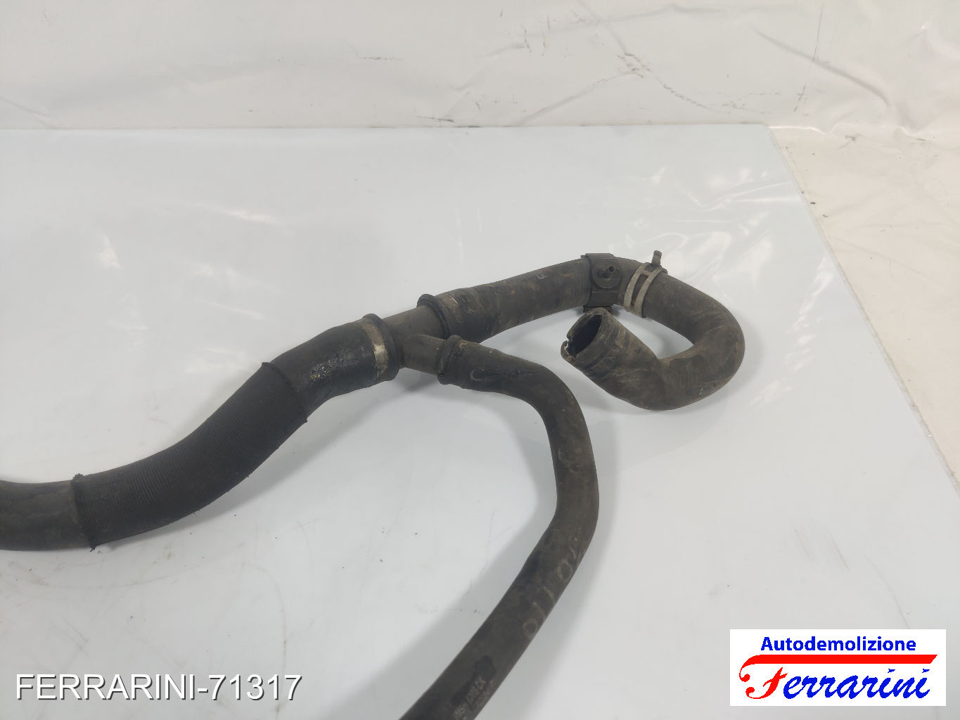 tubo acqua motore RENAULT CLIO 4 BH 1.5 DCI 75 2012-2023 215039195R