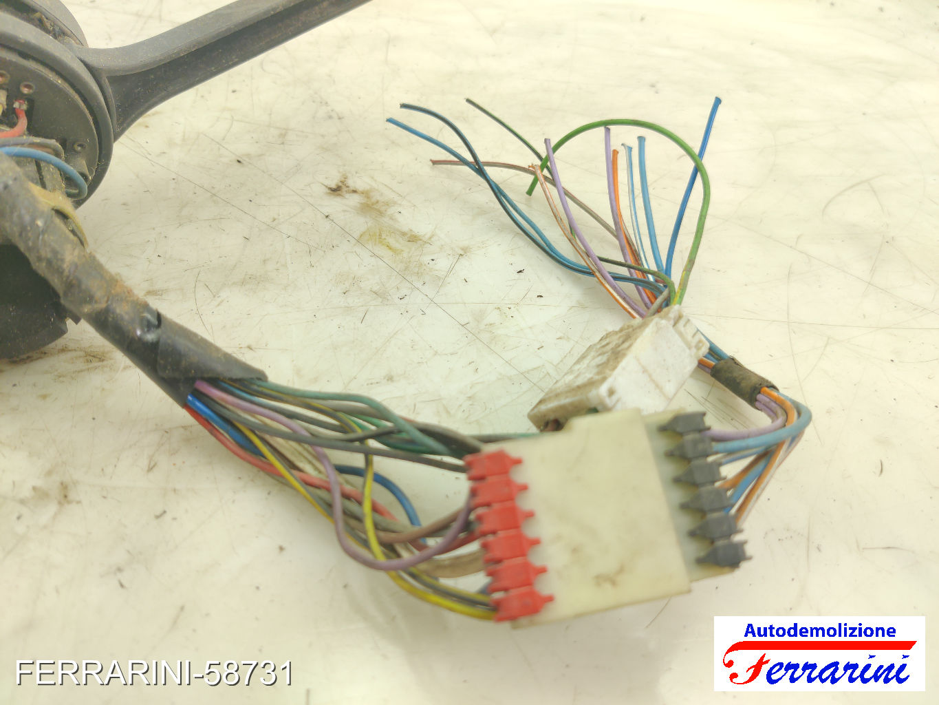 Devioluci FIAT UNO 146 1989-1992 181996880, 181996870, 181857070