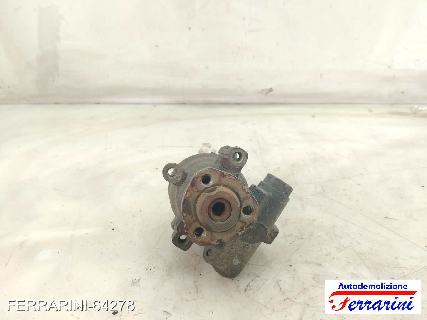 Pompa Servosterzo VW POLO 6N2 1.4 16V 1999-2001 030145157D, 030145157