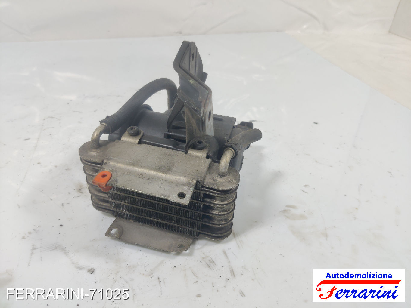 radiatore gasolio porta filtro BMW X5 E53 3.0D 2001-2003 13322247411