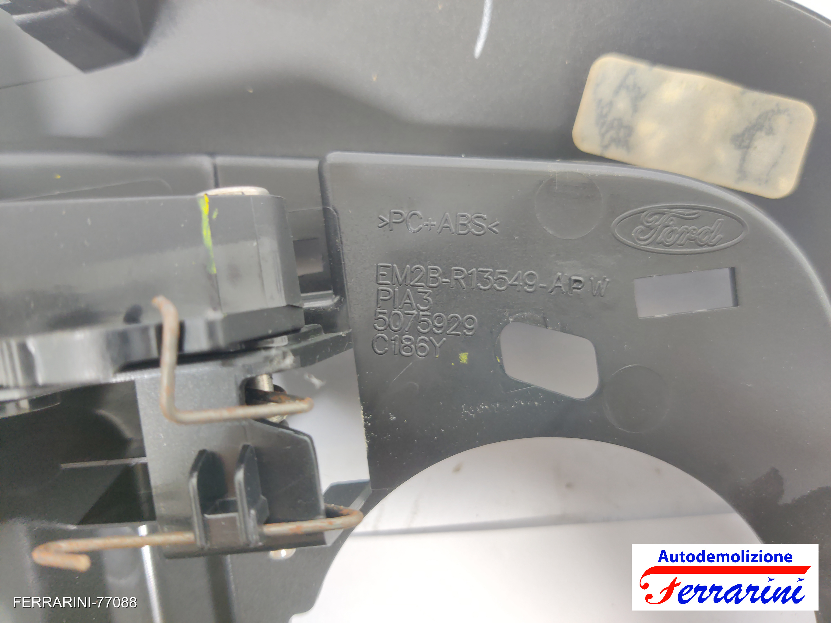 Cassetto portaoggetti superiore Ford Vani Portaoggetti E Scomparti FORD EDGE