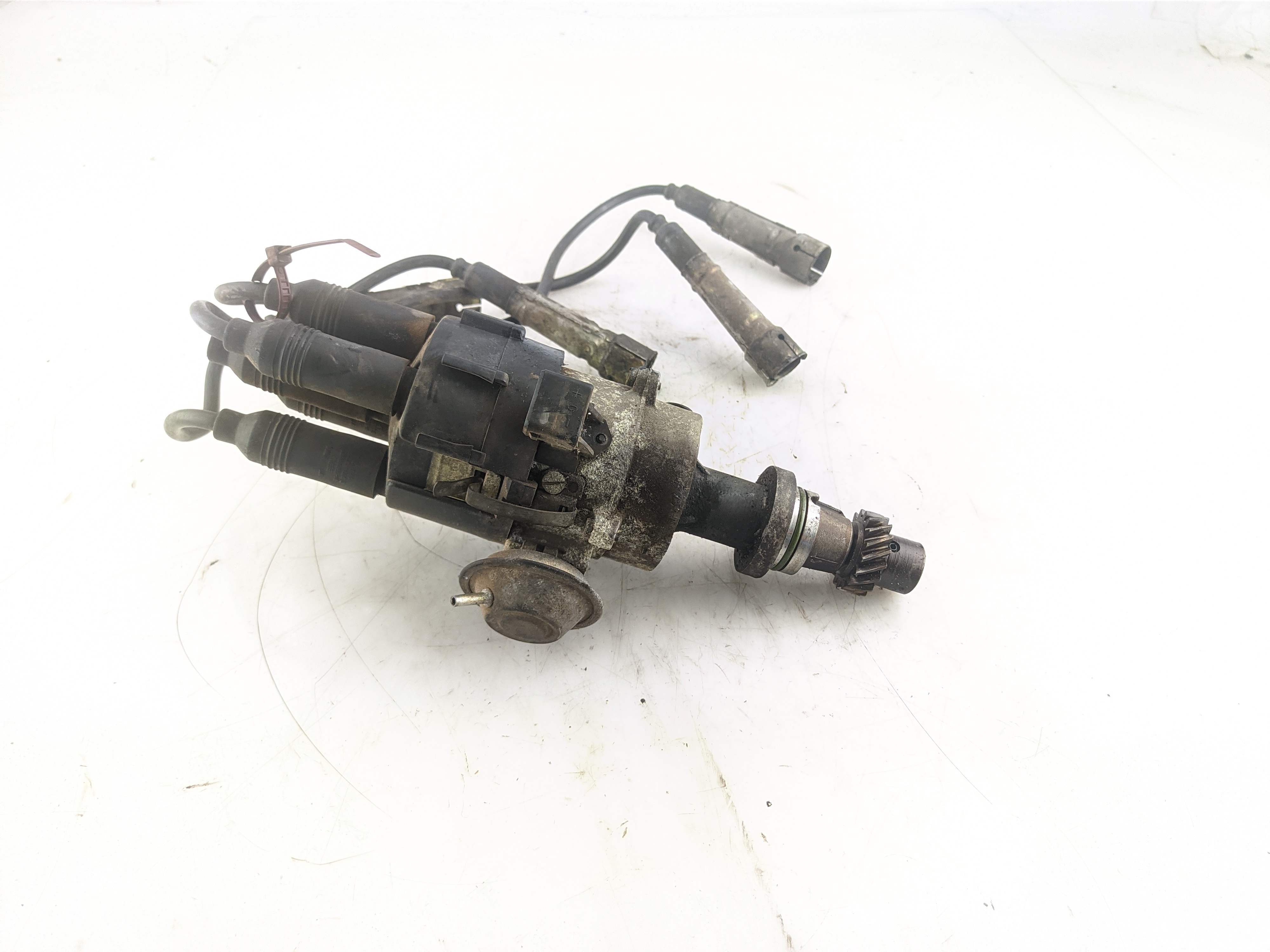 Spinterogeno Distributore AUDI 80 893, 894, 8A2 1.6 1986-1991 026905206F