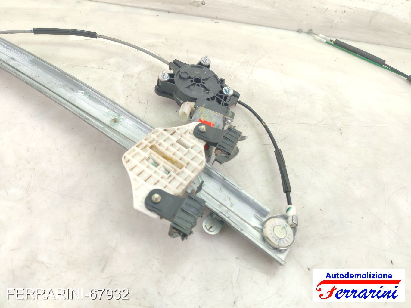 Alzavetro HYUNDAI I10 BA, IA 2013-2023 sinistro, sx, frontale, anteriore