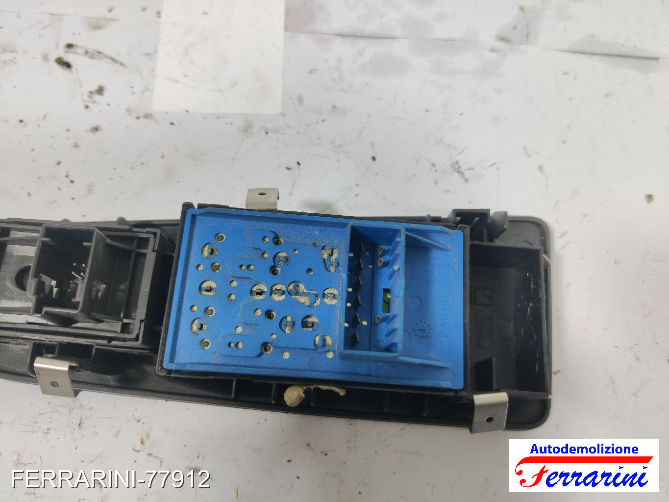 Pulsantiera Tastiera Alzavetro FIAT GRANDE PUNTO 199 2005-2010 sinistra, sx