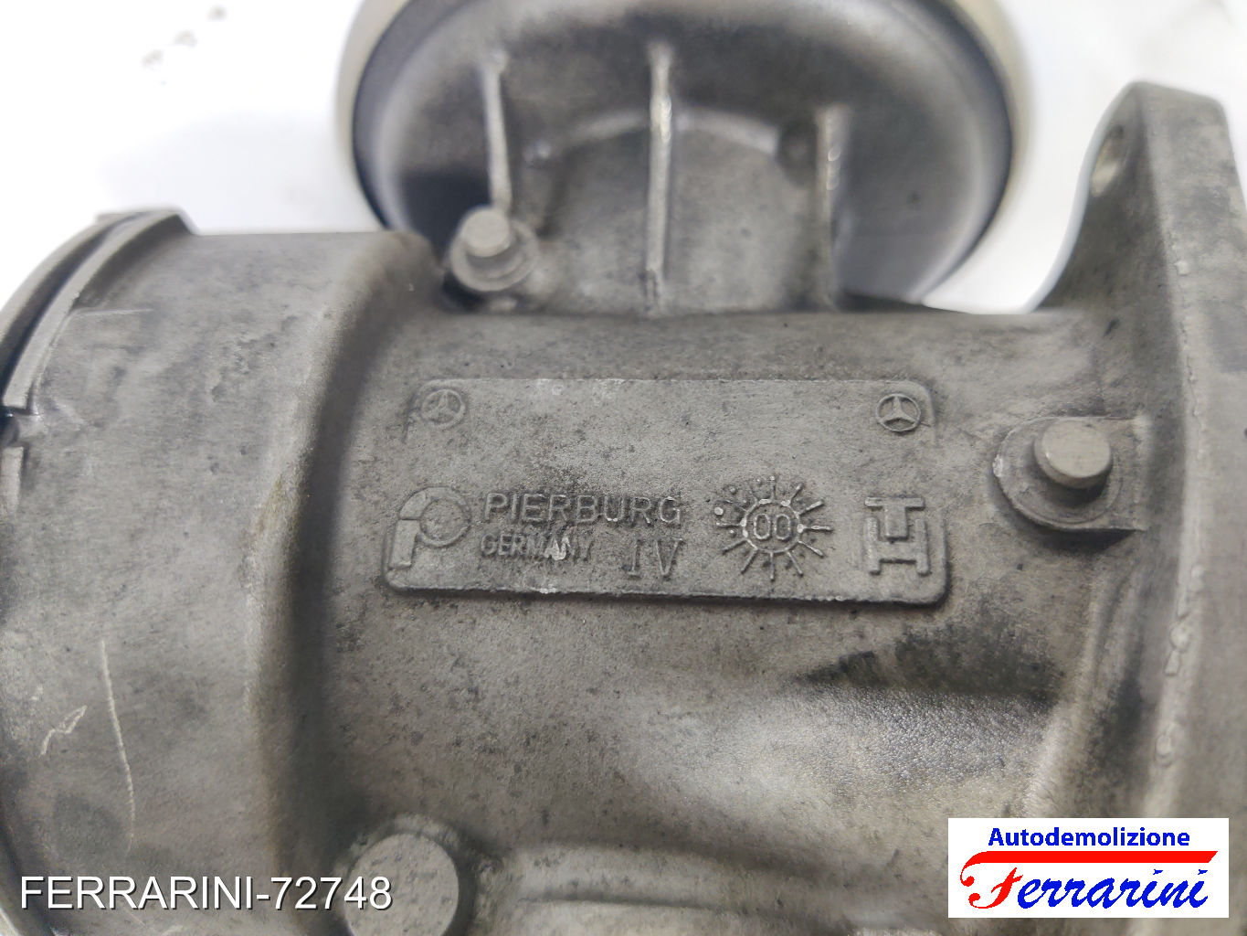 Valvola Egr MERCEDES CLASSE C W203 C 200 CDI 2000-2003 A6110900754, A6110900154
