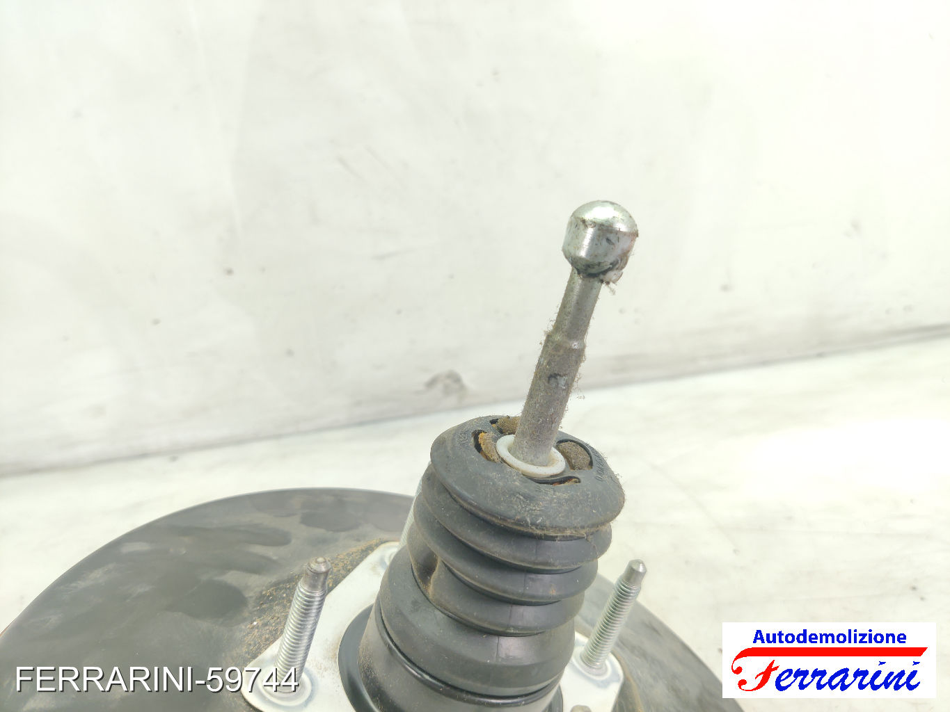 Servofreno OPEL CORSA D S07 1.2 2006-2014 55701940, 0204051133, 204254605