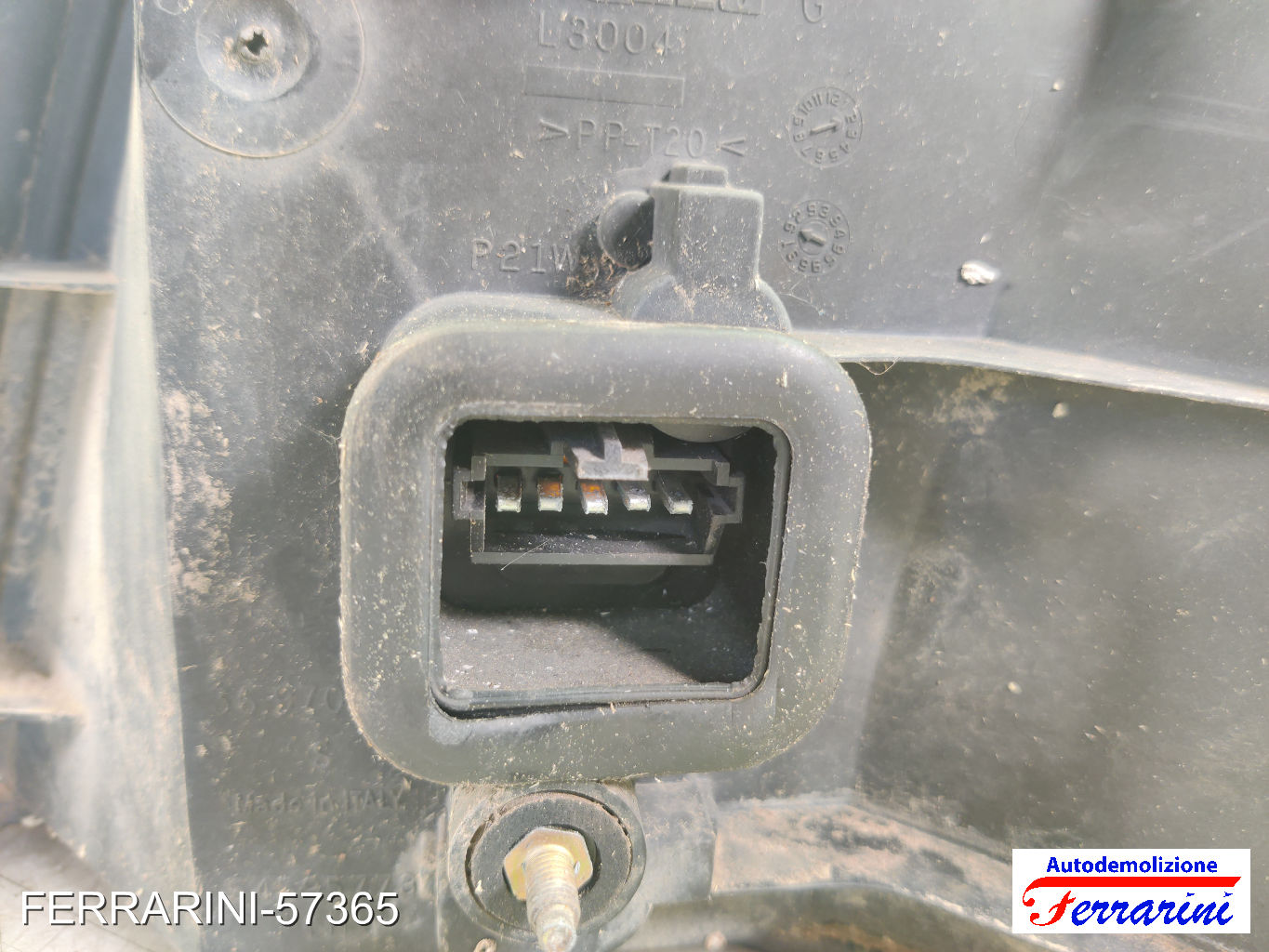 Fanalino Stop Posteriore RENAULT TWINGO 1 C06 1996-2007 sinistro, sx, posteriore 6