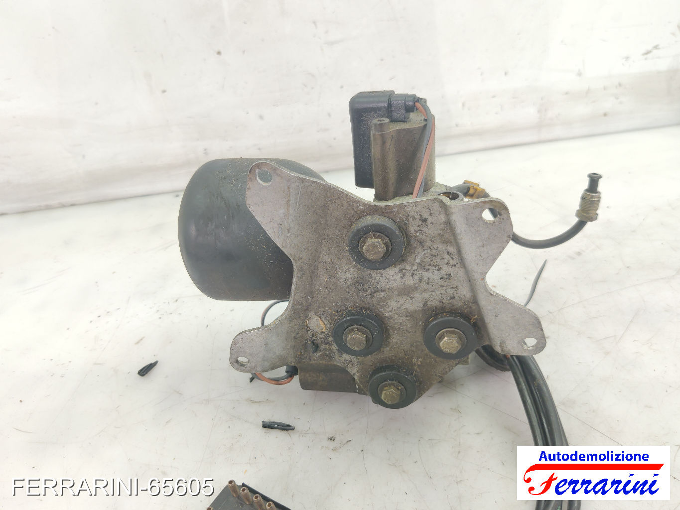 blocco valvole 4MATIC distributore idraulico MERCEDES CLASSE E W124 E 300 4MATIC 7