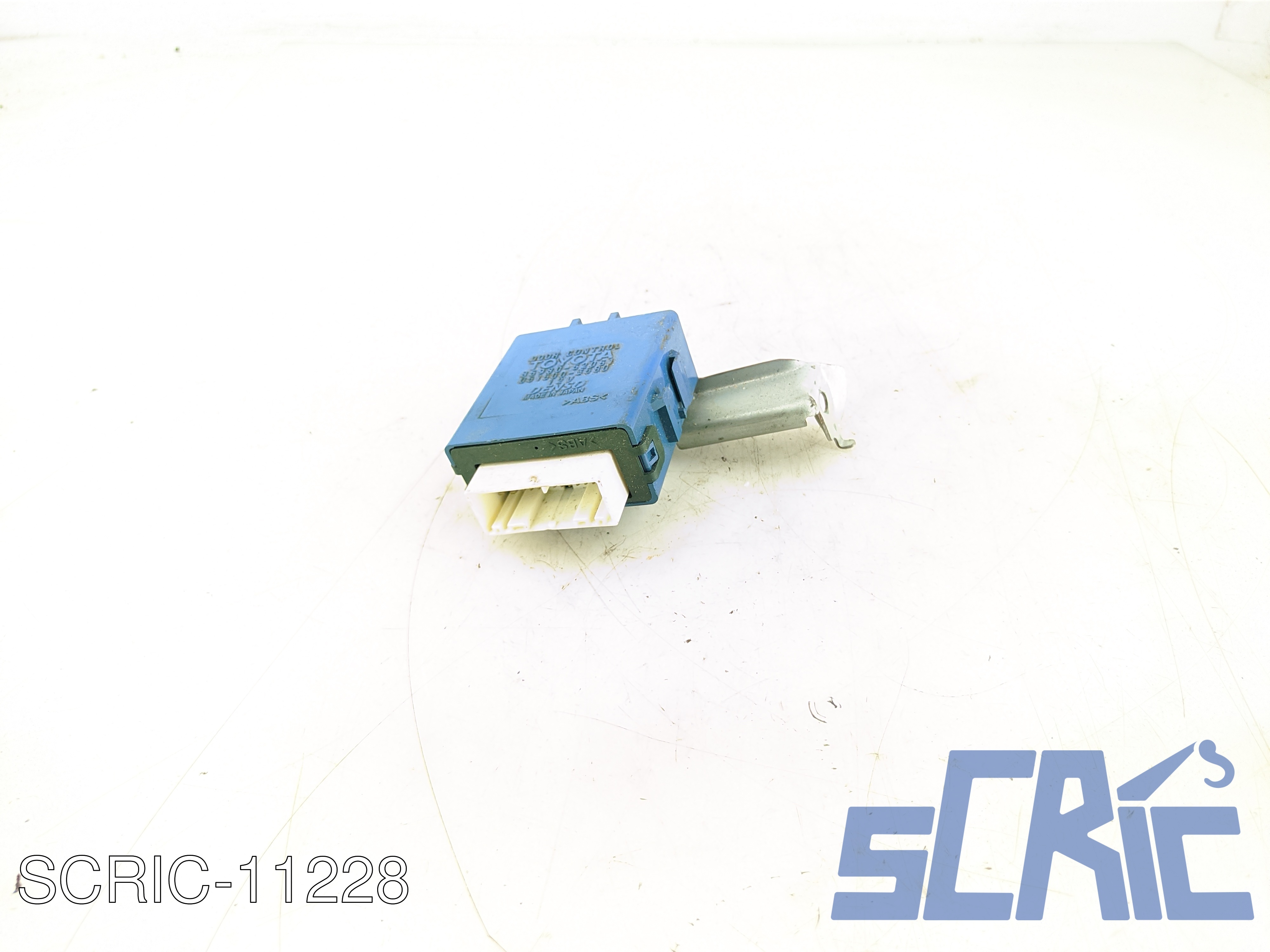 Centralina Chiusura Centralizzata TOYOTA YARIS VERSO P2 2000-2005 8598052051