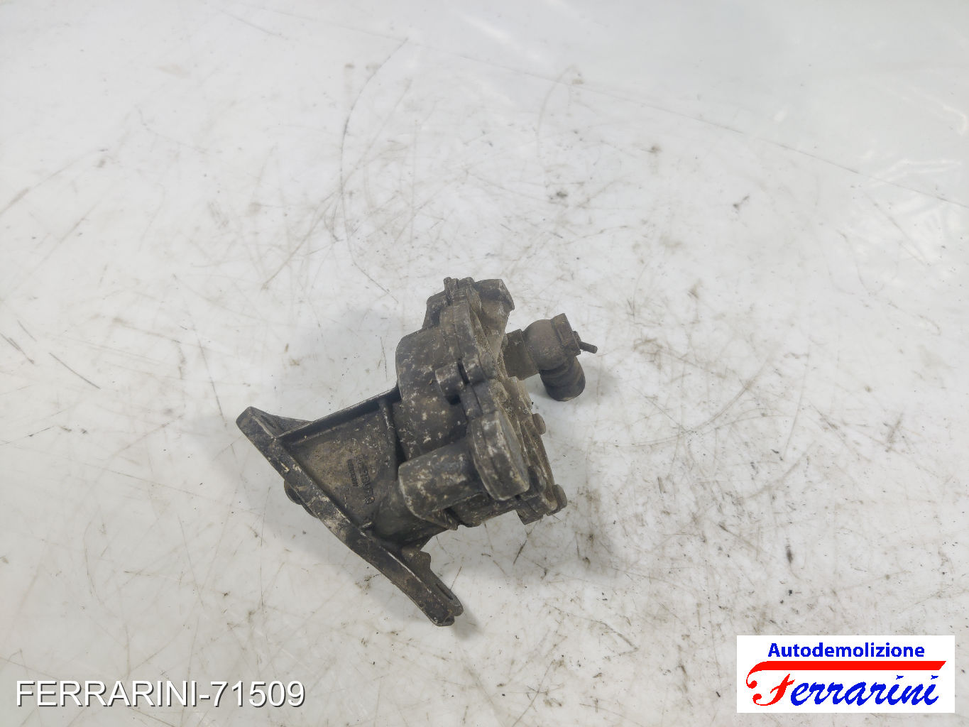 Pompe Vuoto Depressore VW TRANSPORTER 4 70A, 70H, 7DA, 7DH 2.5 TDI 1998-2003 8
