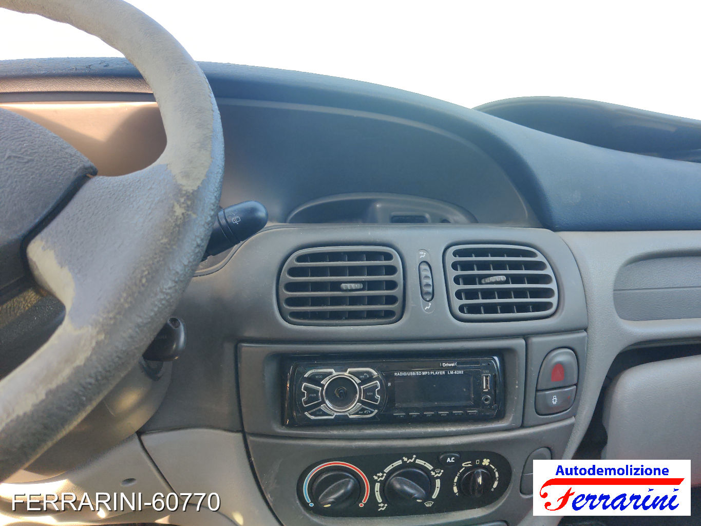 Renault Megane Scenic JA0/1 1.9 DTI 98CV 1997-1999