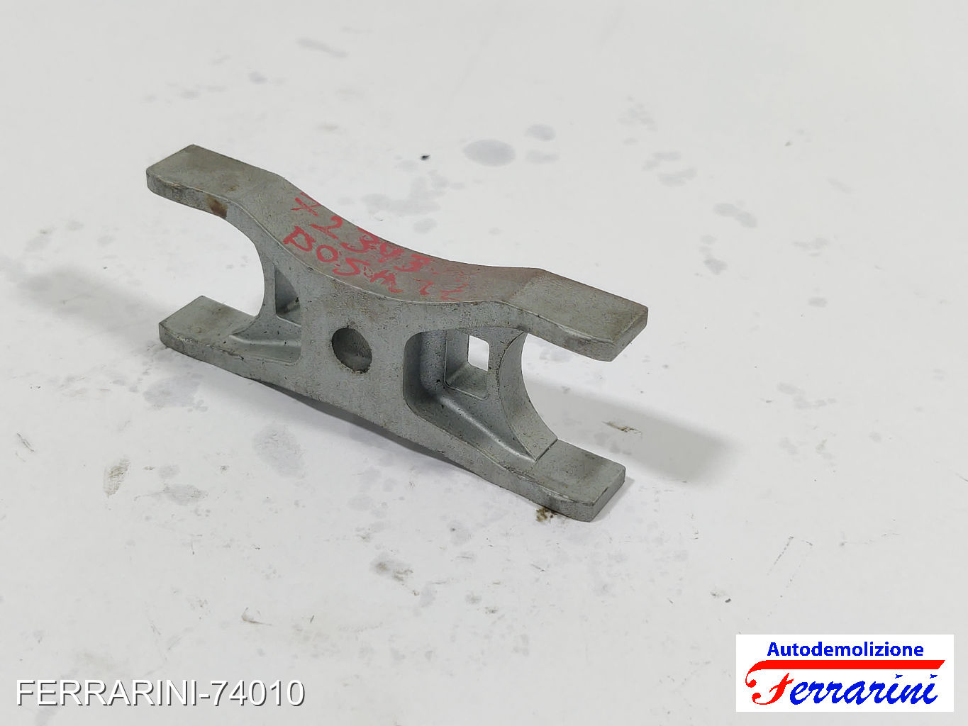 Staffa fermo iniettori Supporto CRBC VW GOLF 7 5G1, BE1, BE2, BQ1 2.0 TDI