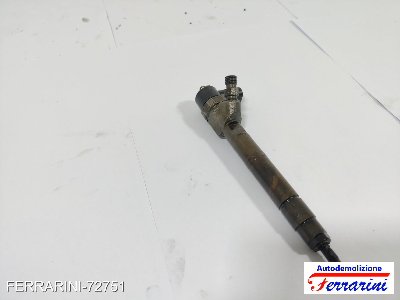 Iniettore MERCEDES CLASSE C W203 C 200 CDI 2000-2003 8
