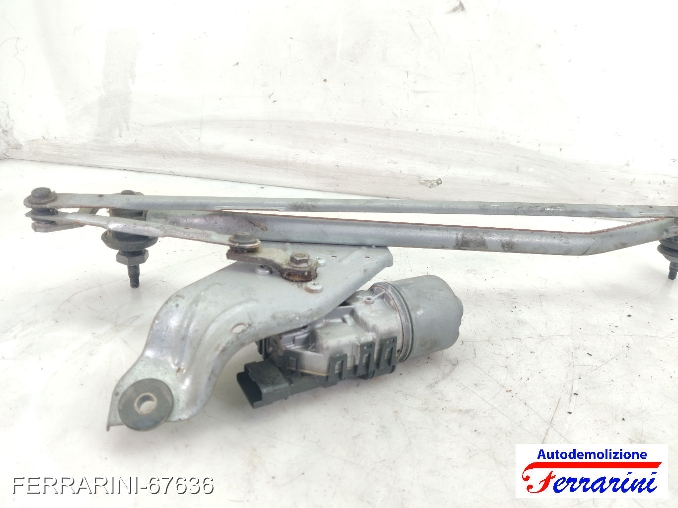 Spazzacqua Motorino Tergicristallo DACIA SANDERO 2010-2012 anteriore, frontale