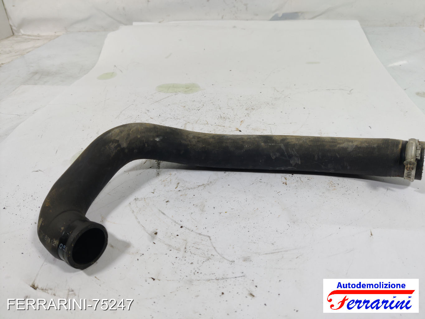 tubo acqua motore JN AUDI 80 893, 894, 8A2 1.8 S 1986-1991 811121051