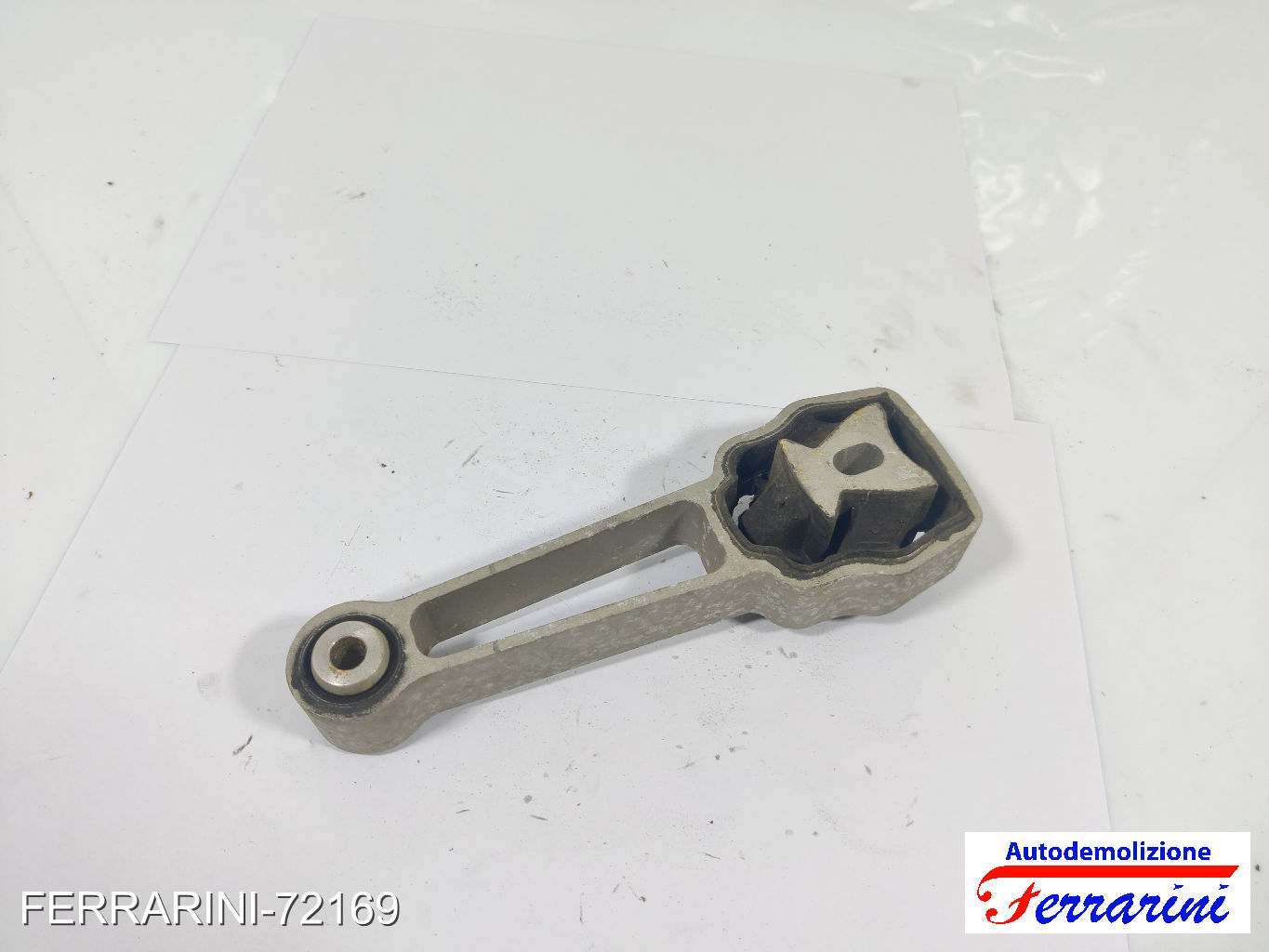 Supporto Motore VOLVO XC60 156 3.2 AWD 2010-2015 30680474, 31430441, LR000597