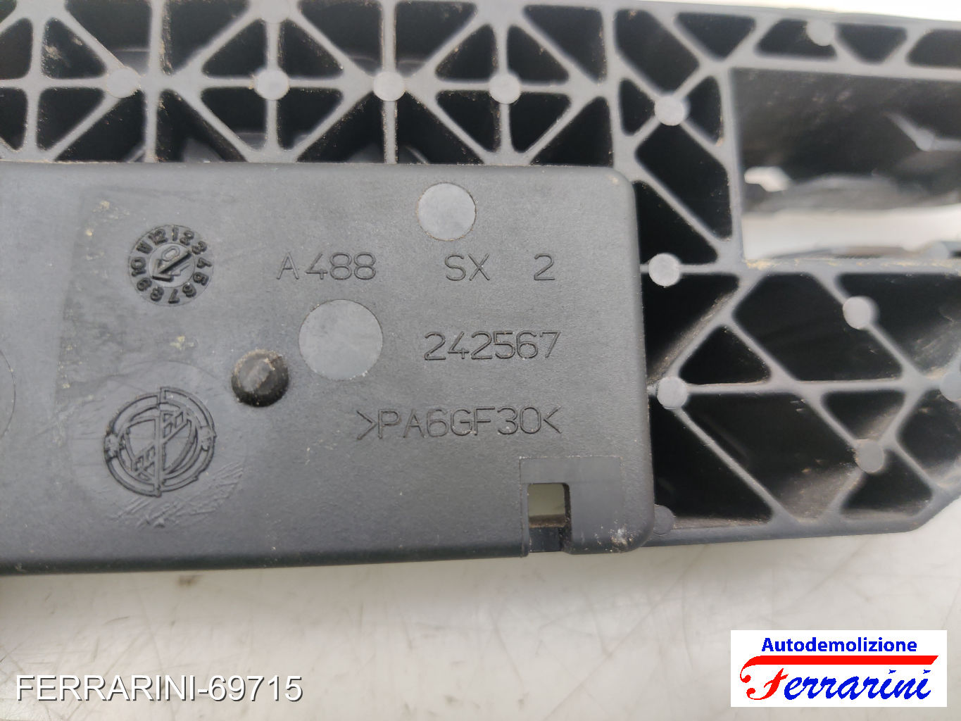 Supporto Maniglia Esterna LANCIA DELTA 3 844 2008-2014 sinistro, sx, posteriore