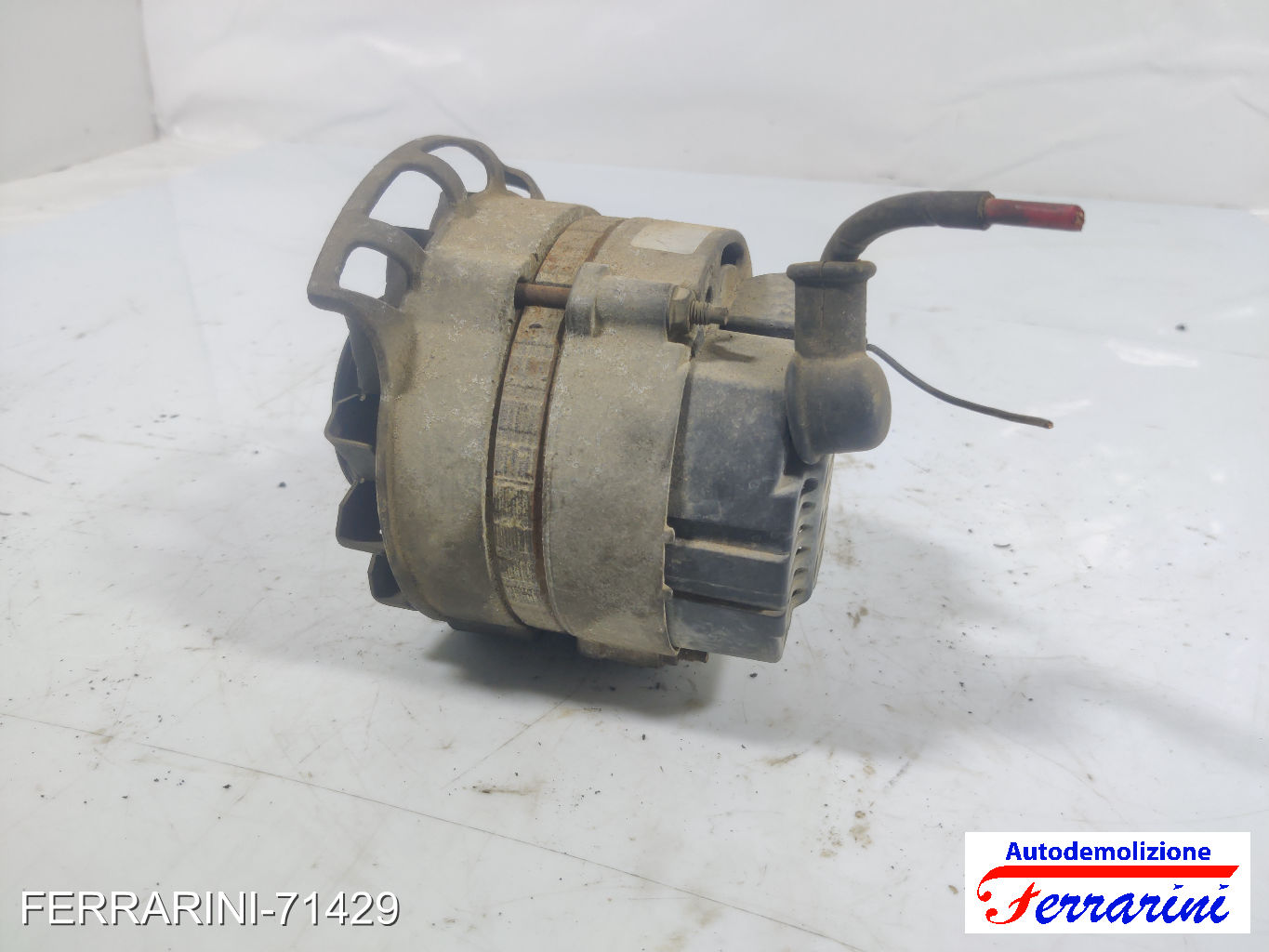 Alternatore FIAT PANDA 141 900 1992-1996 46472225, 7704356, 46231650 8