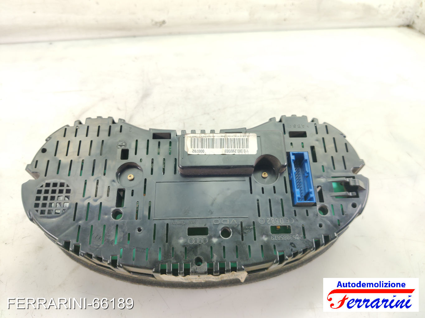 Quadro Contachilometri AUDI A3 8P1 2.0 TDI 16V 2003-2012 8P0920900F, 8P0920930F