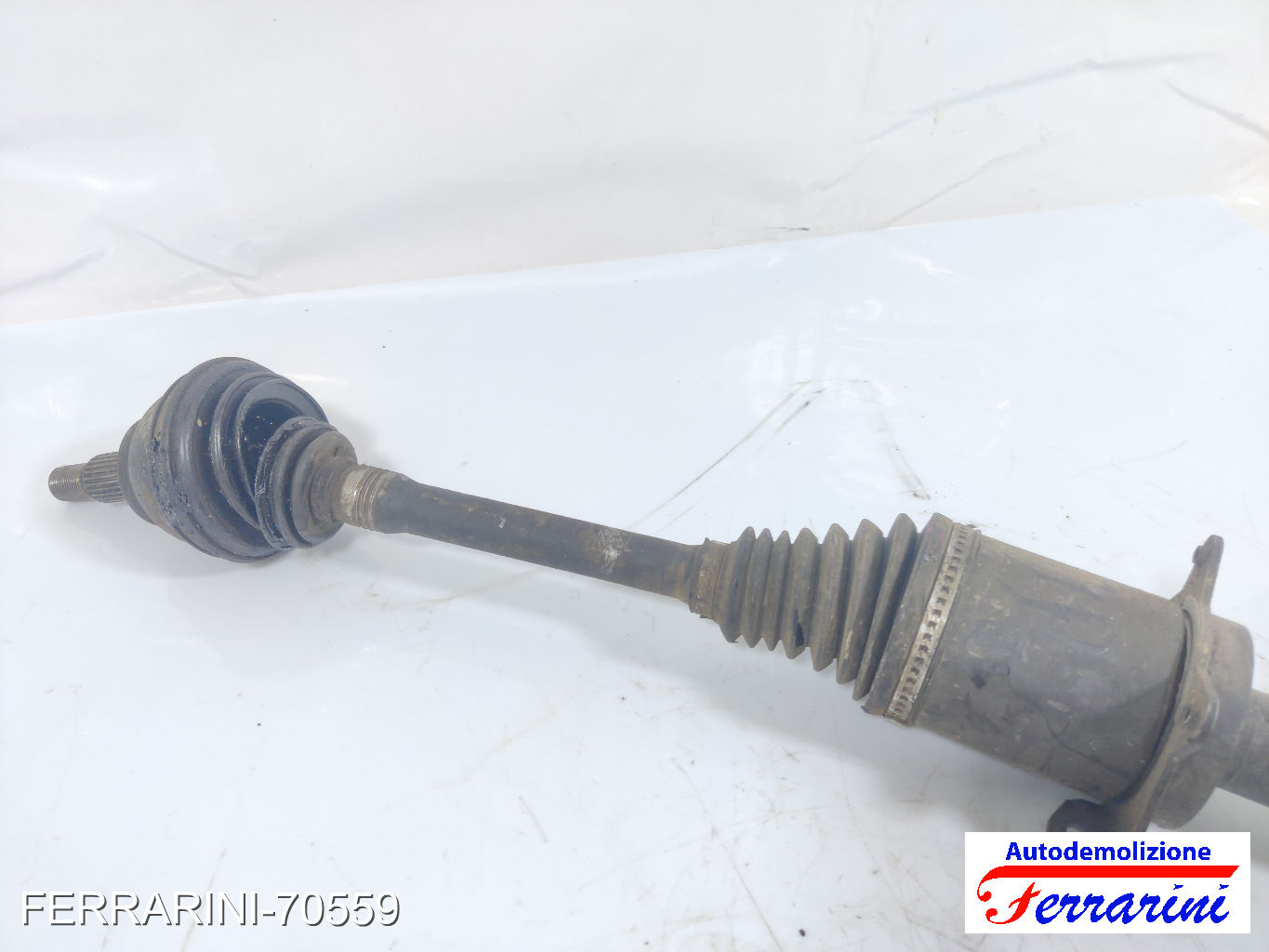 Semiasse MERCEDES CLASSE A W169 A 180 CDI 2004-2012 A1693705672, A1693603272