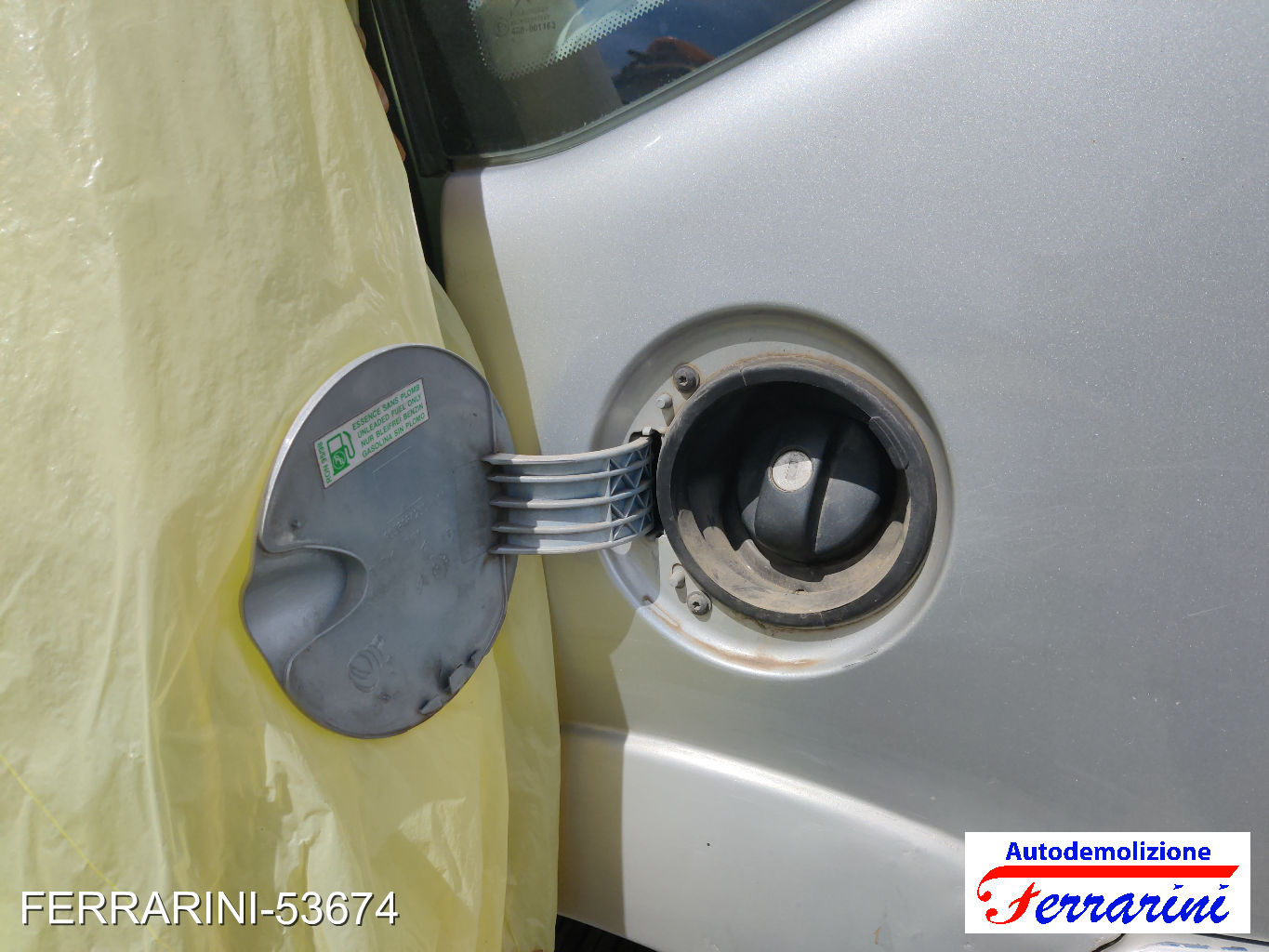 Sportellino Carburante