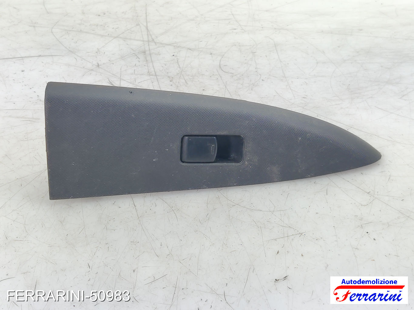 Pulsantiera Tastiera Alzavetro NISSAN CABSTAR F24M, F24W 2006-2013 destra, dx