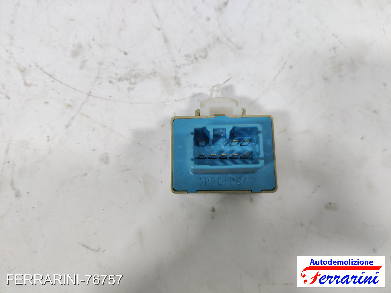 Relè intermittenza frecce TOYOTA IQ J1 1.0 2009-2015 8198046010, 0665005531