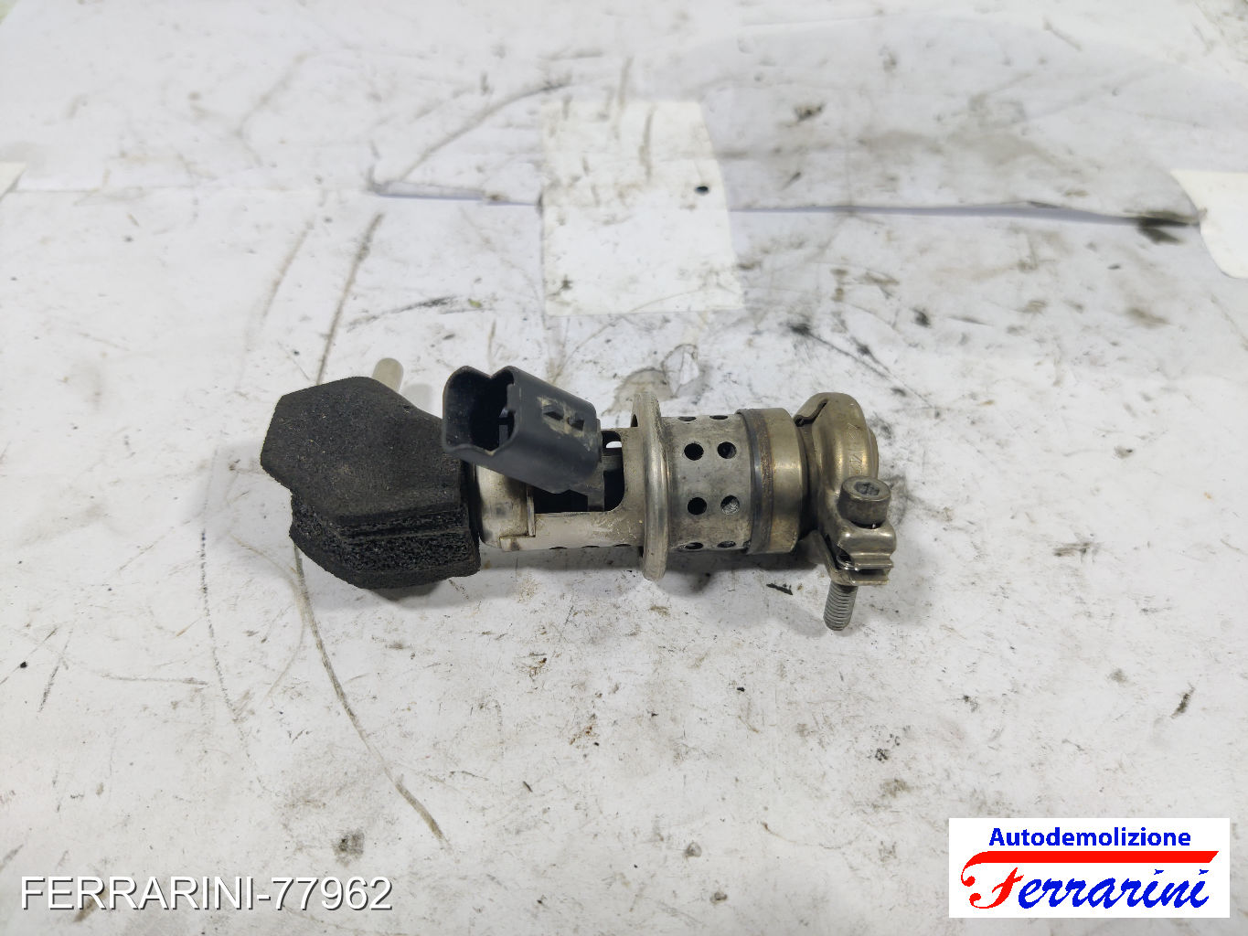 Iniettore PEUGEOT 308 2 L3, LB, LH, LP, LW 1.6 HDI 2013-2021 9802763880, 42542