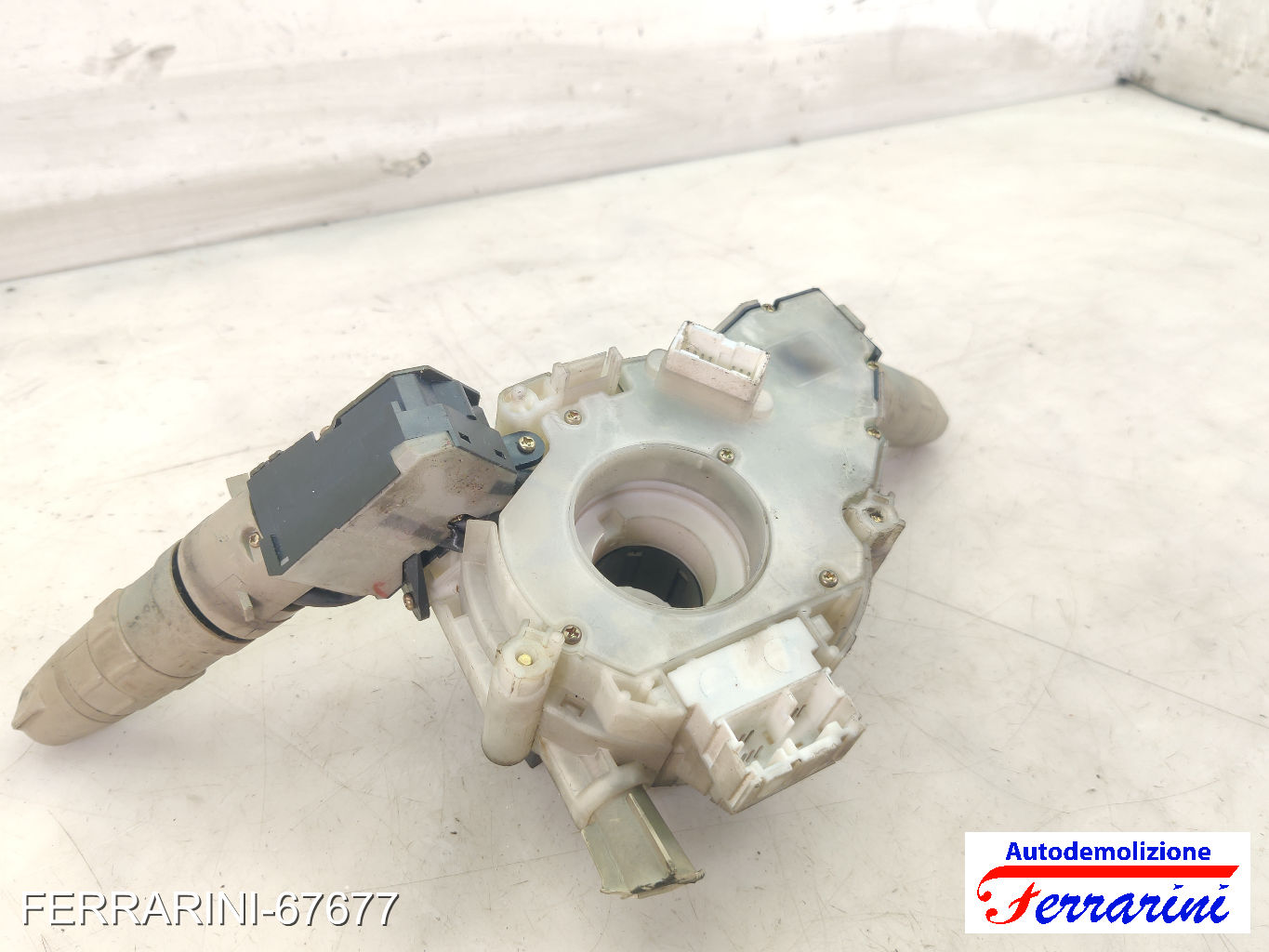 Devioluci DACIA DUSTER HS 2010-2018 255671453R, 8201167988 6