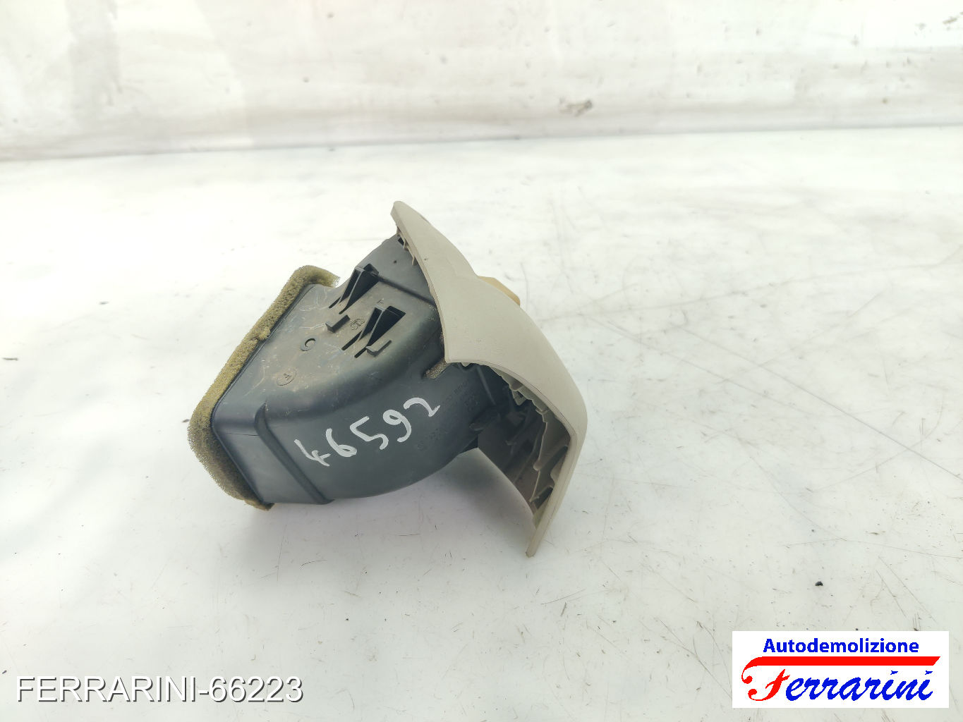 Bocchetta Areazione NISSAN MICRA 3 K12 2003-2010 sinistra, sx, frontale